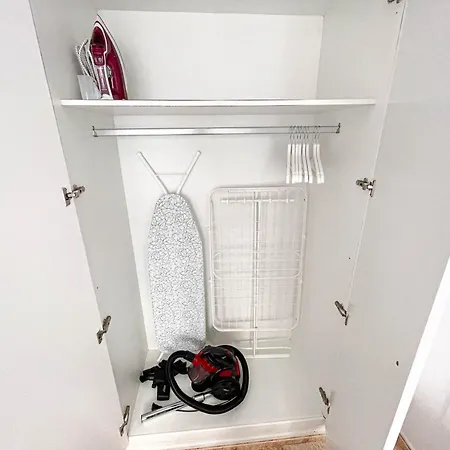 아파트 Red Lloret *