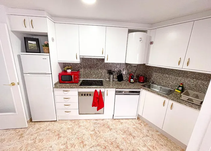 Red Lloret 료렛 드 마르