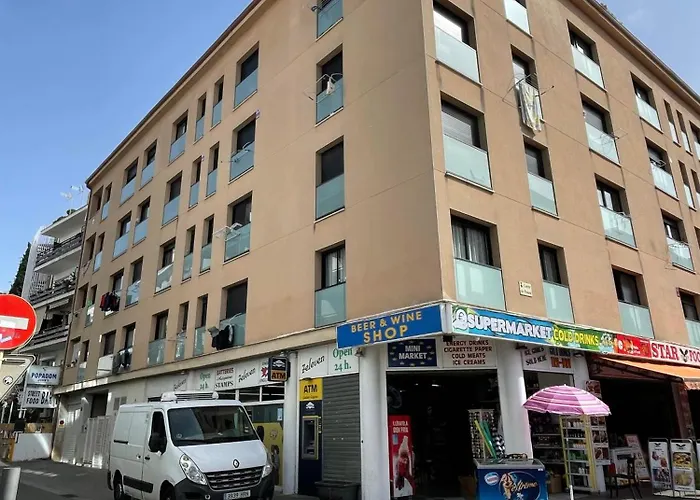 Red Lloret * 료렛 드 마르